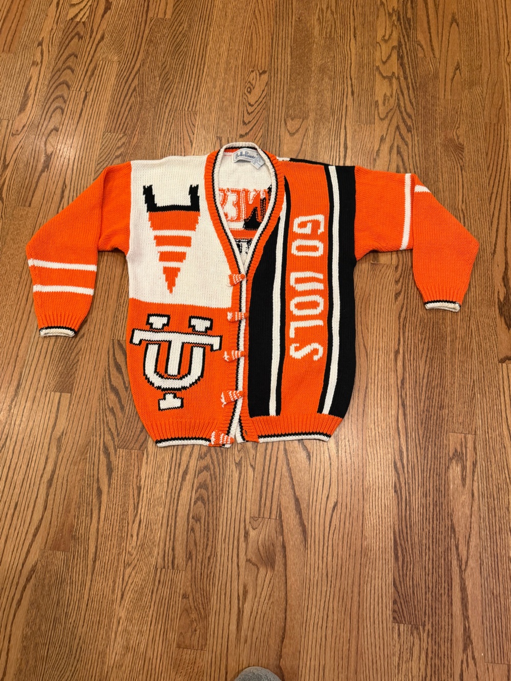 vintage University of Tennessee Vols Smokey cardigan